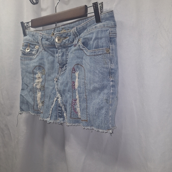 Arizona jean Co boho patch jean skirt size 3 - Picture 2 of 5
